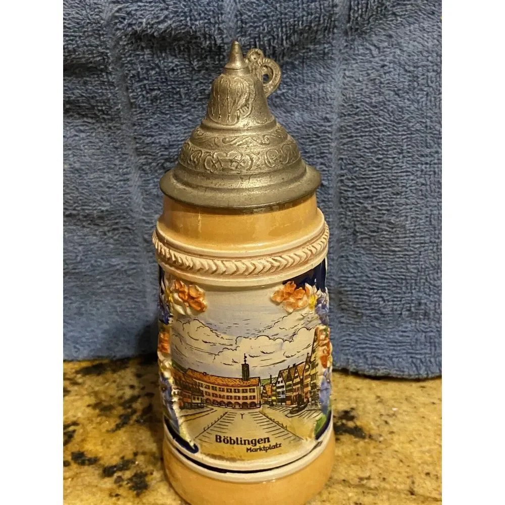 Made in Germany Small Lidded Stein.  Boblingen Marketplatz Pictured Metal Lid‎